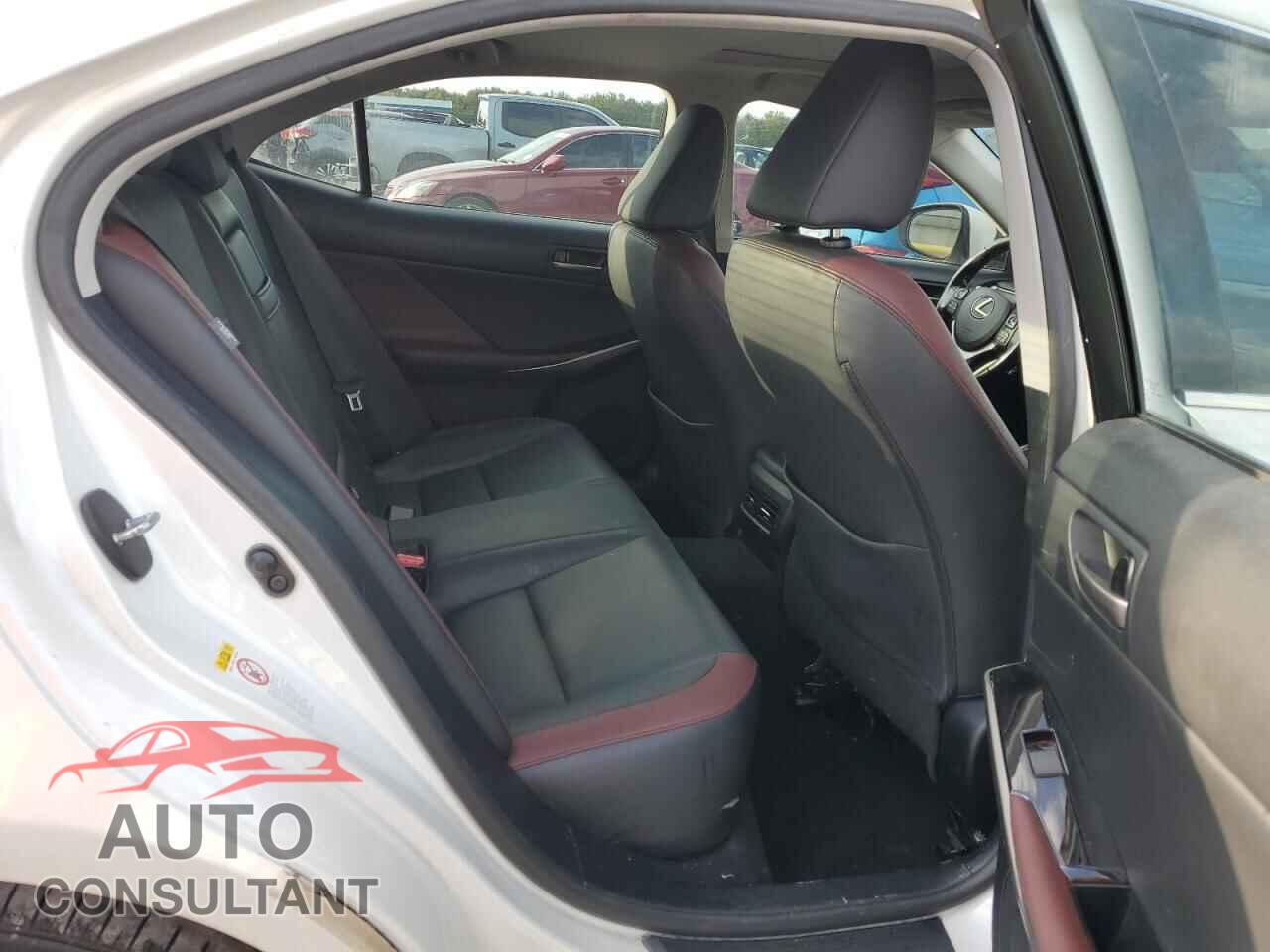 LEXUS IS 2017 - JTHBA1D21H5048904