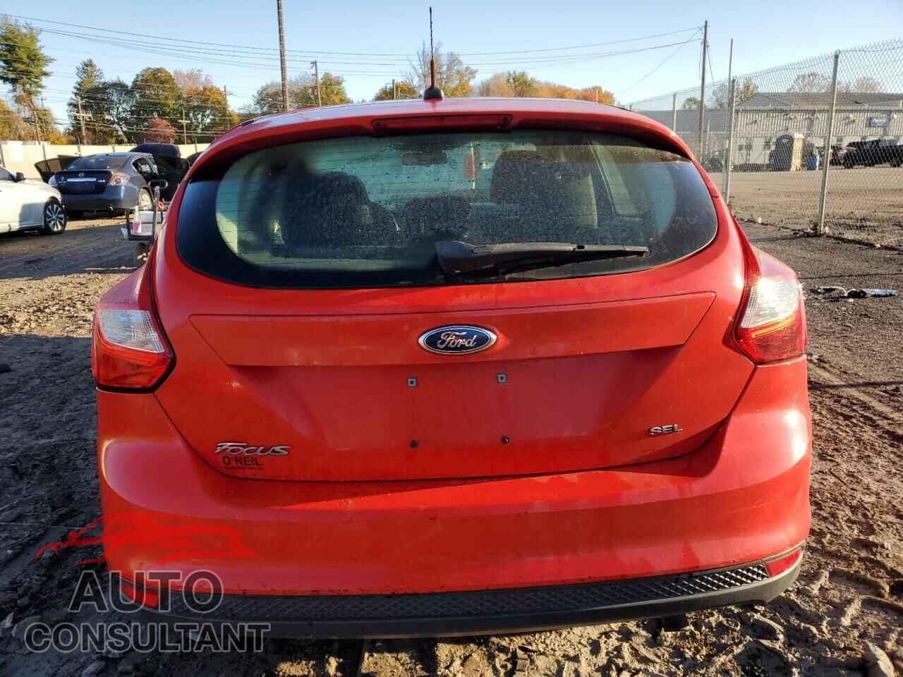 FORD FOCUS 2012 - 1FAHP3M25CL395412