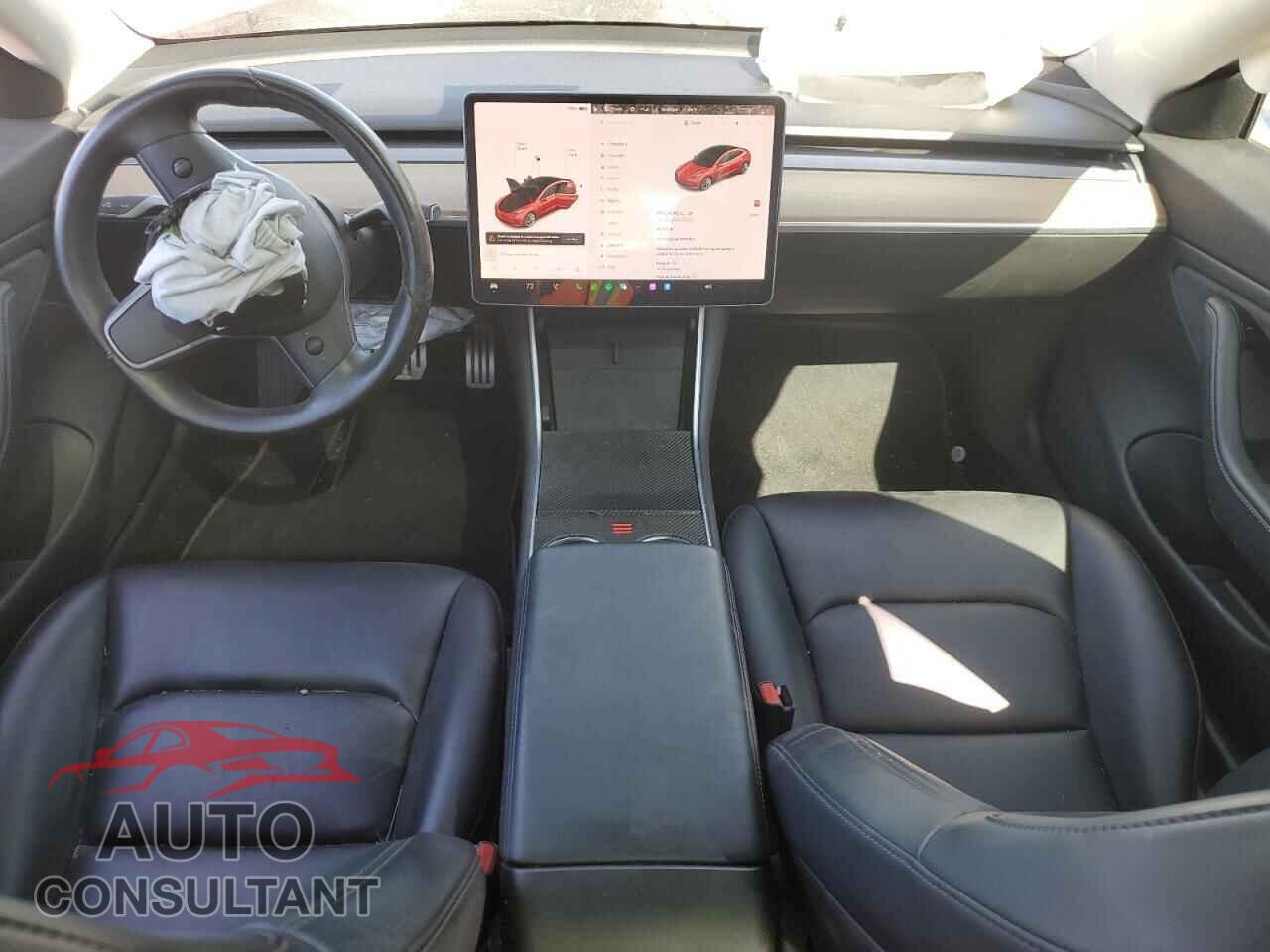 TESLA MODEL 3 2019 - 5YJ3E1EB7KF214017