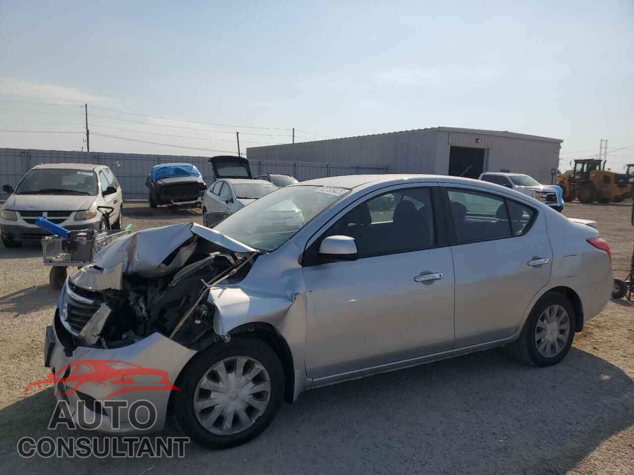 NISSAN VERSA 2013 - 3N1CN7AP1DL844384