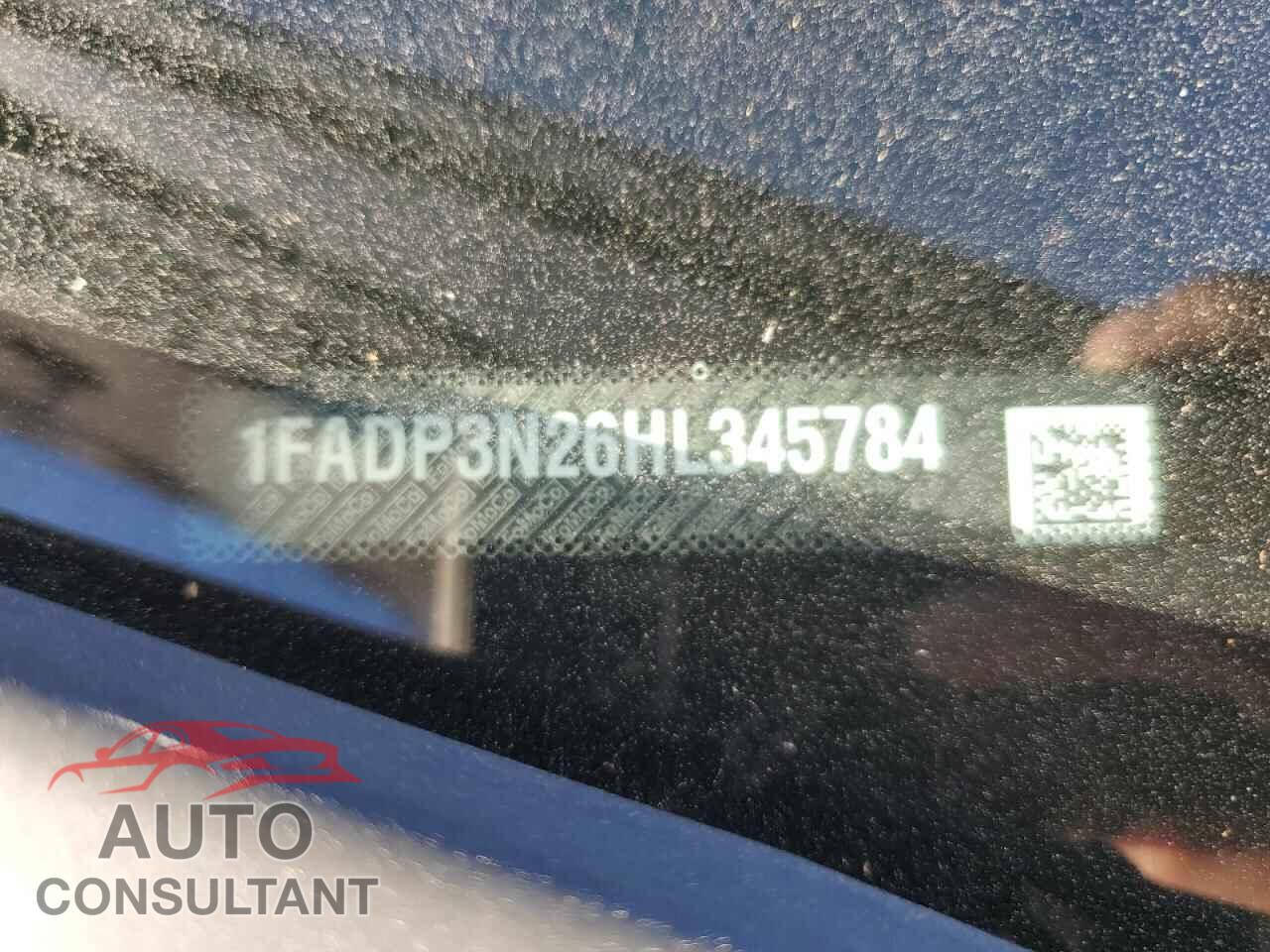 FORD FOCUS 2017 - 1FADP3N26HL345784