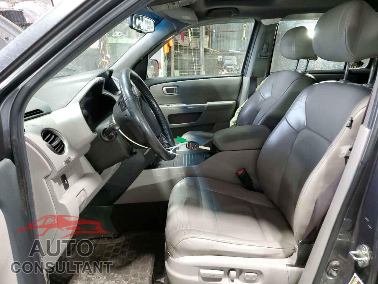 HONDA PILOT 2013 - 5FNYF4H50DB020149