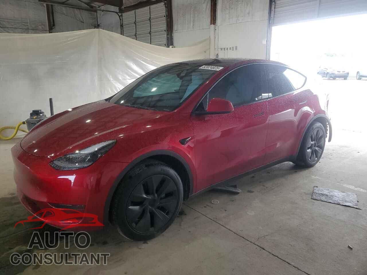 TESLA MODEL Y 2025 - 7SAYGDED5SA377316