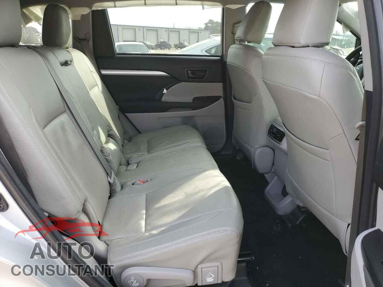TOYOTA HIGHLANDER 2017 - 5TDZZRFH4HS203500