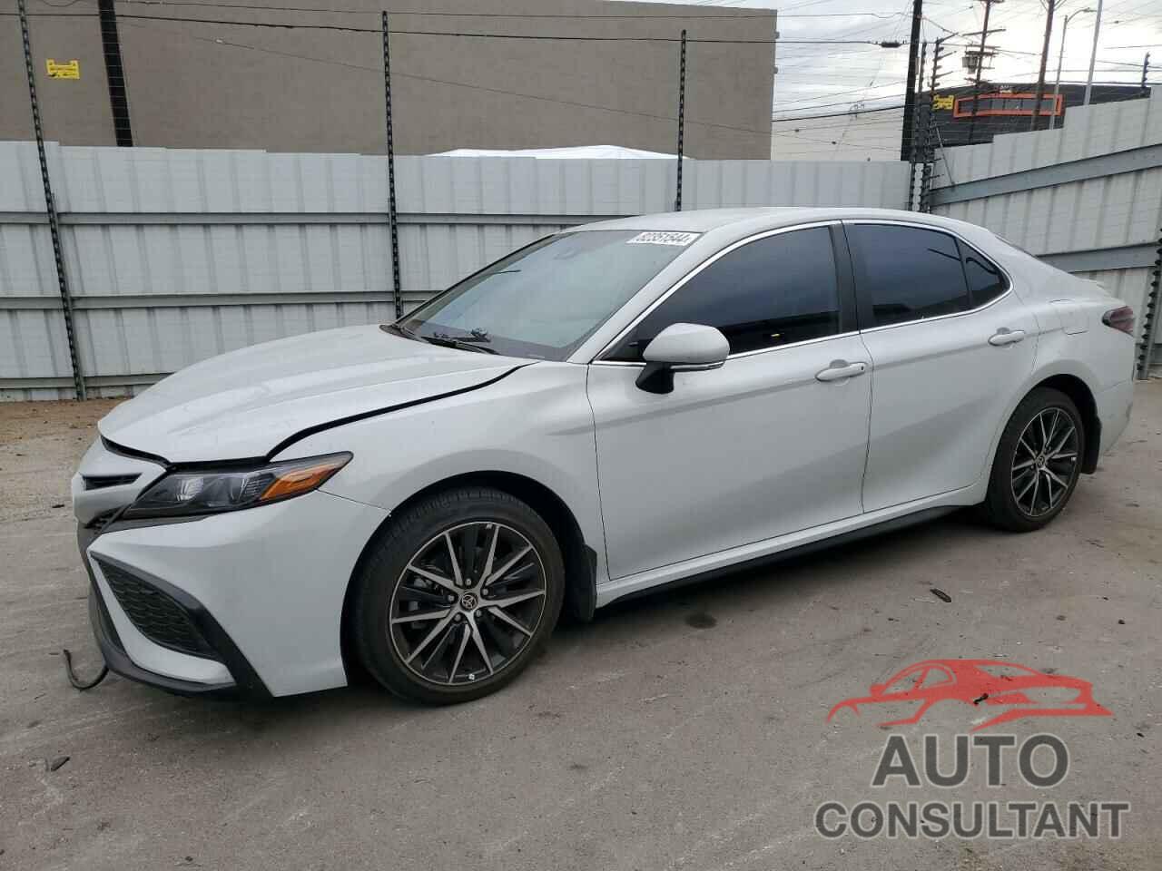 TOYOTA CAMRY 2024 - 4T1G11AK9RU218134