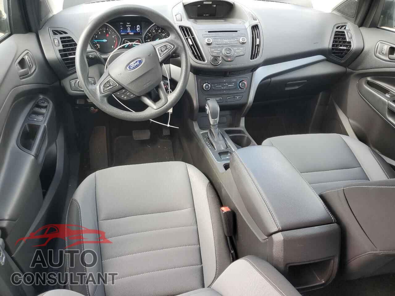 FORD ESCAPE 2017 - 1FMCU0F75HUE68635