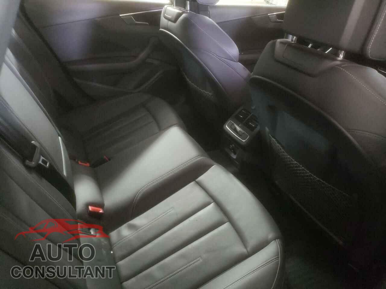 AUDI A5 2022 - WAUDACF5XNA021536