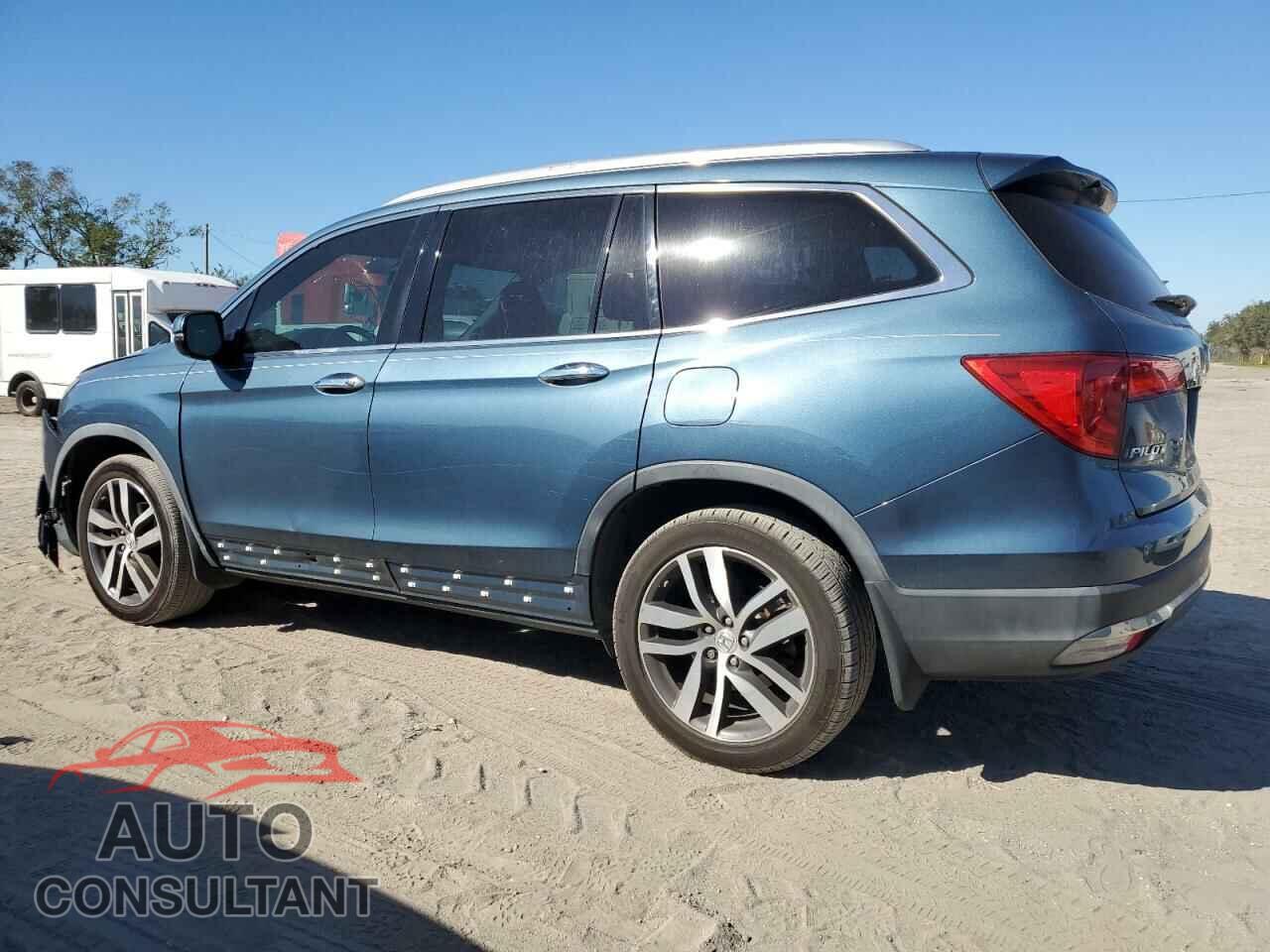 HONDA PILOT 2017 - 5FNYF5H91HB034415