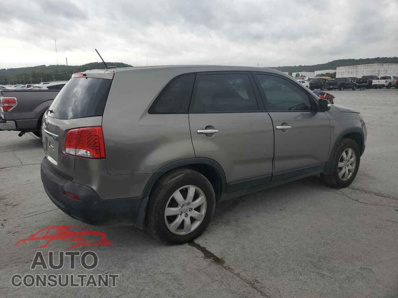 KIA SORENTO 2013 - 5XYKT3A10DG314868