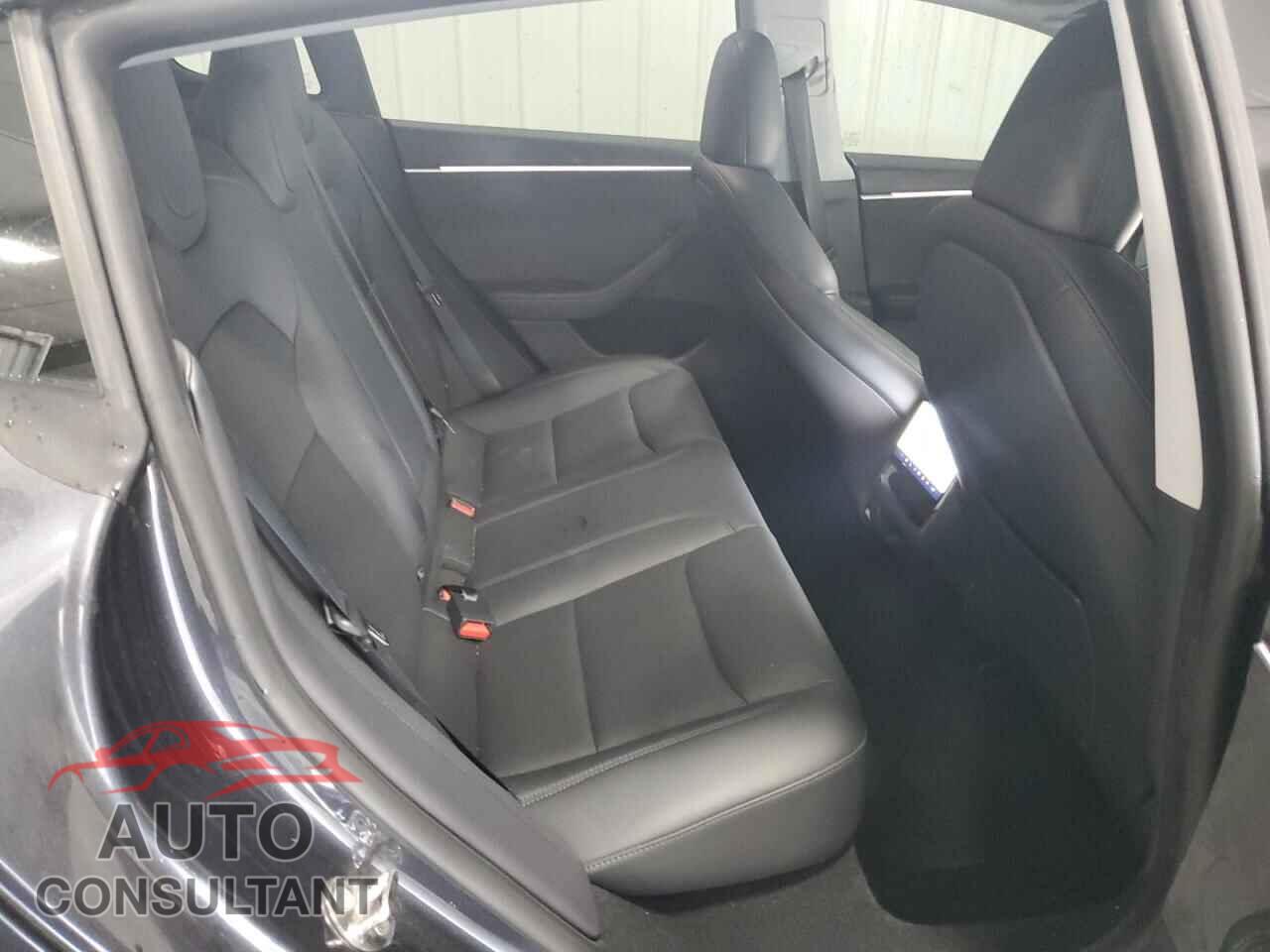 TESLA MODEL 3 2024 - 5YJ3E1EB0RF801900