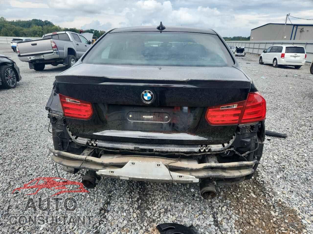 BMW 3 SERIES 2015 - WBA3C1C56FK123880