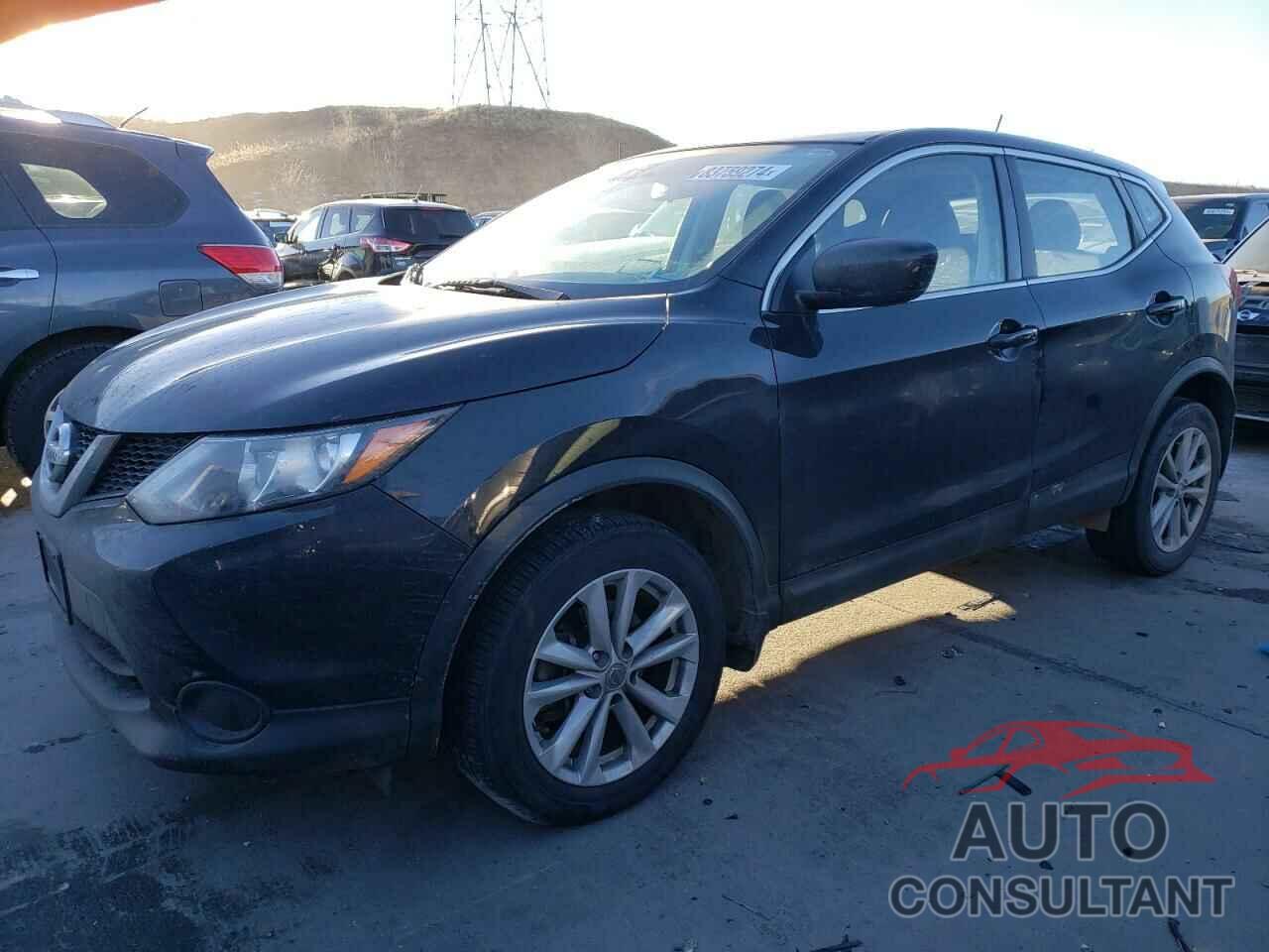 NISSAN ROGUE 2018 - JN1BJ1CR1JW202286