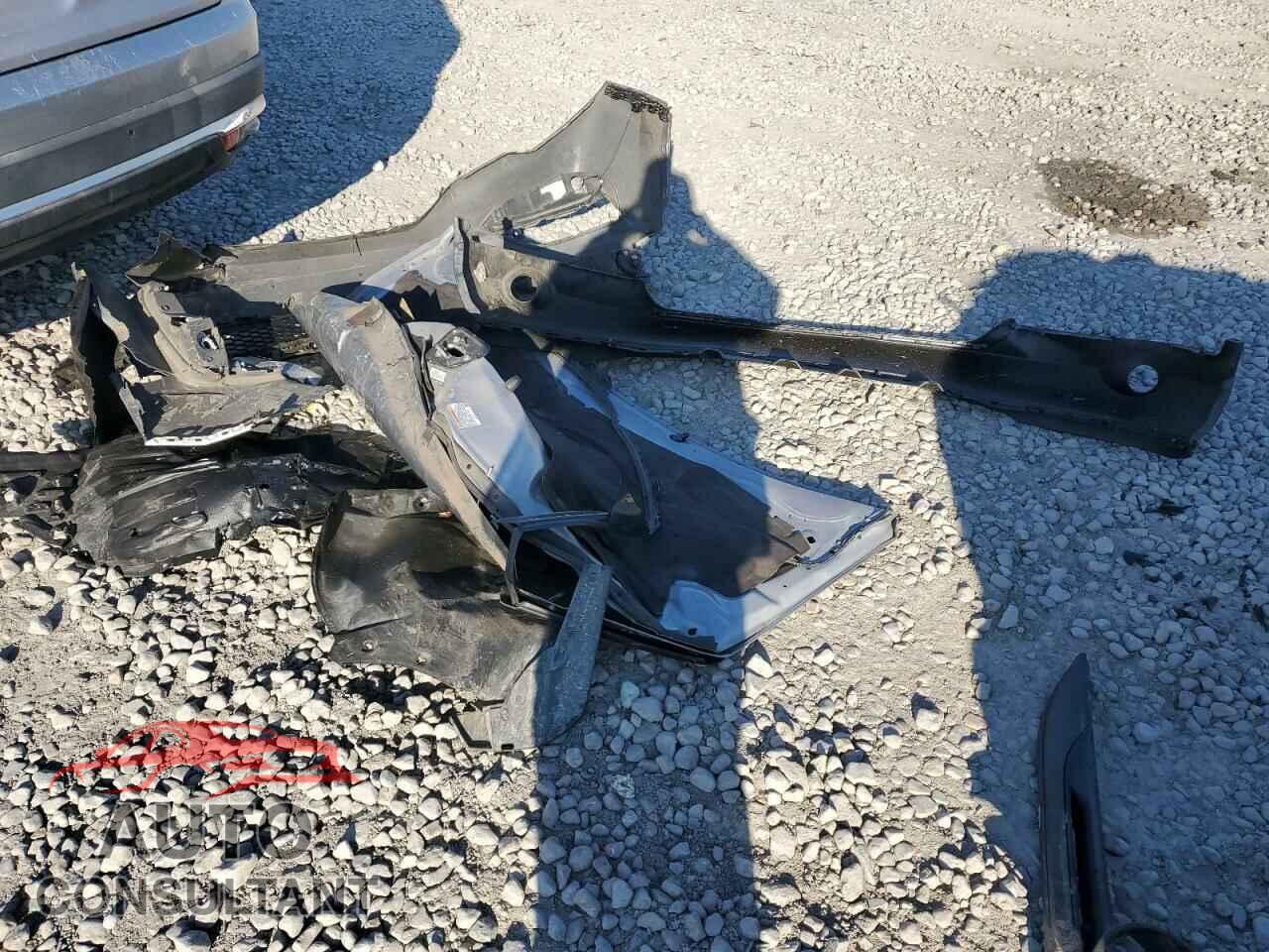 HONDA PILOT 2017 - 5FNYF6H9XHB096515
