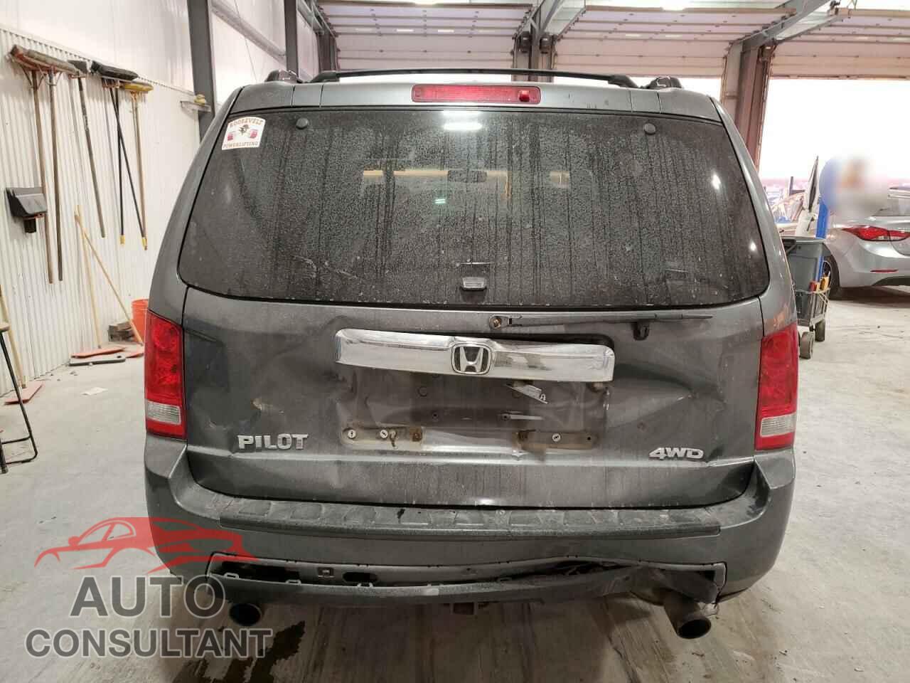 HONDA PILOT 2010 - 5FNYF4H54AB015631