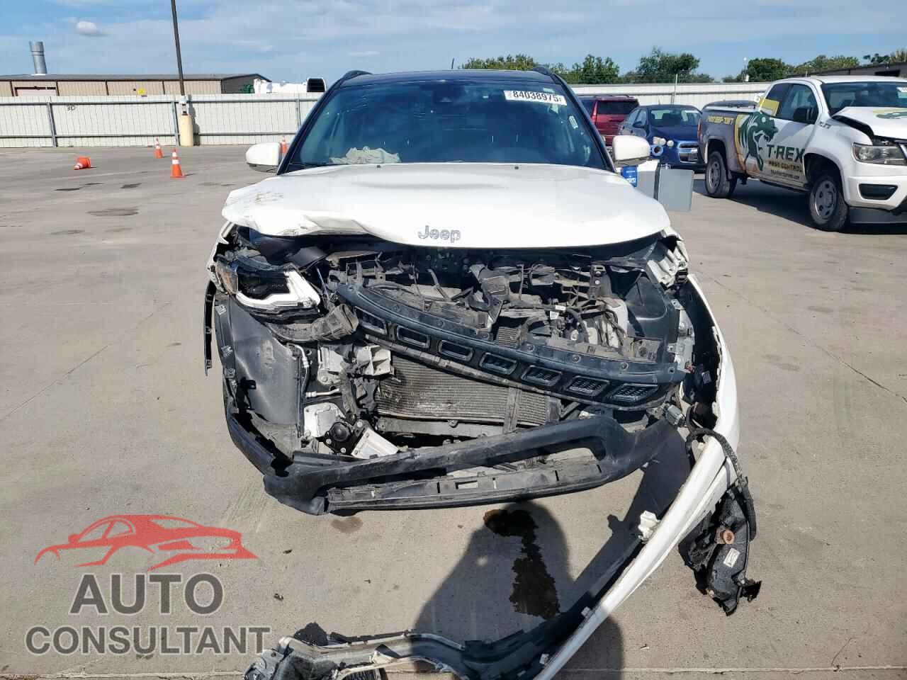 JEEP COMPASS 2018 - 3C4NJDCB8JT101332