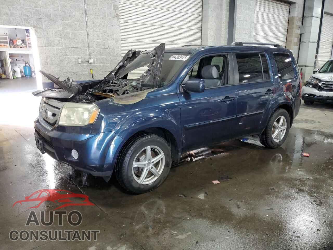 HONDA PILOT 2011 - 5FNYF4H47BB011937