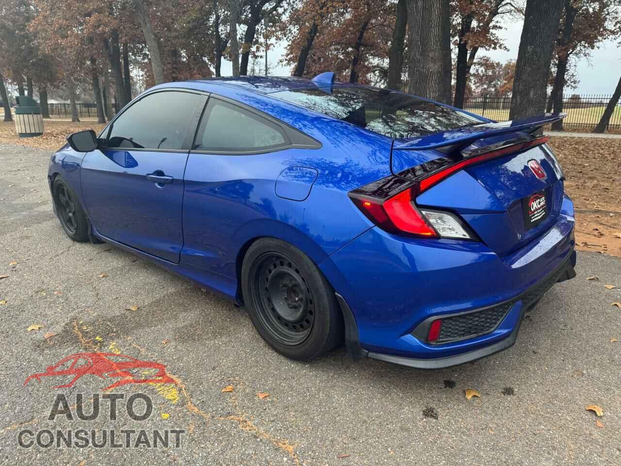 HONDA CIVIC 2019 - 2HGFC3A59KH752082