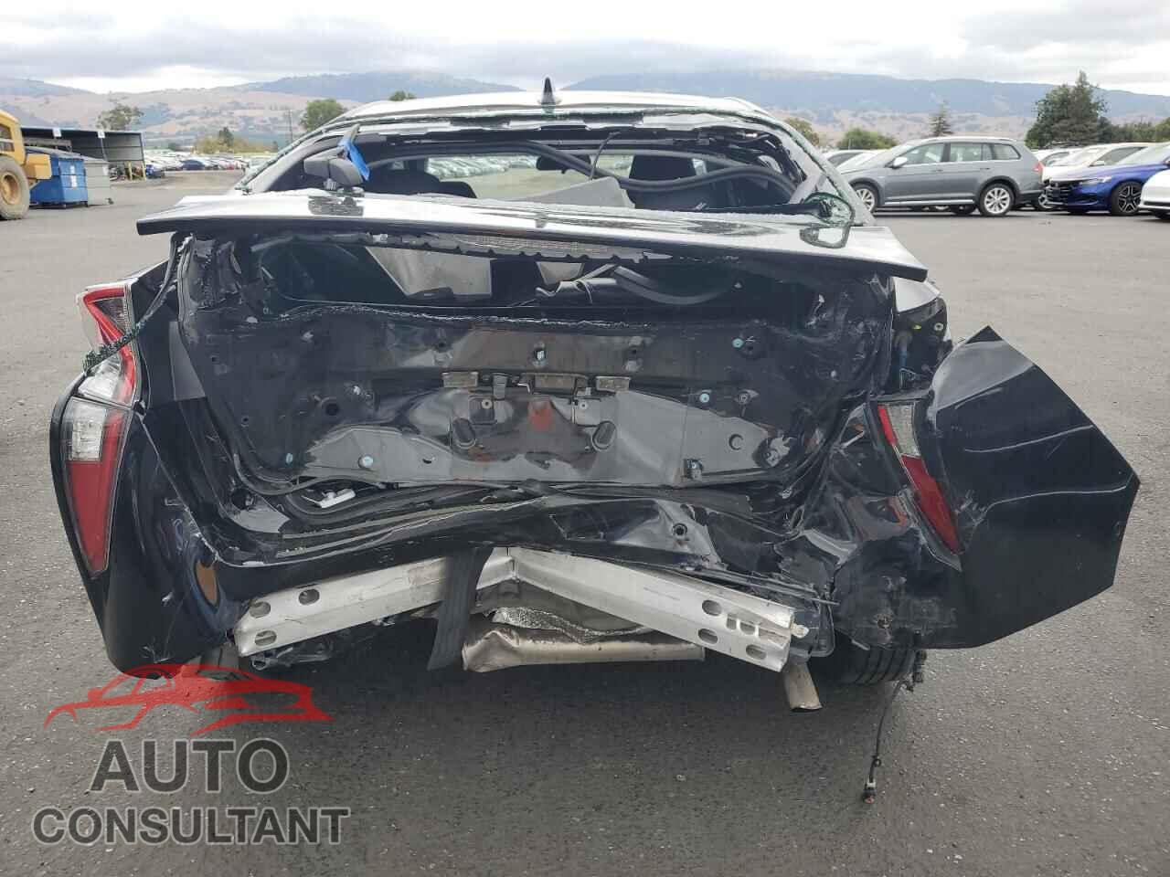 TOYOTA PRIUS 2018 - JTDKBRFU0J3060183