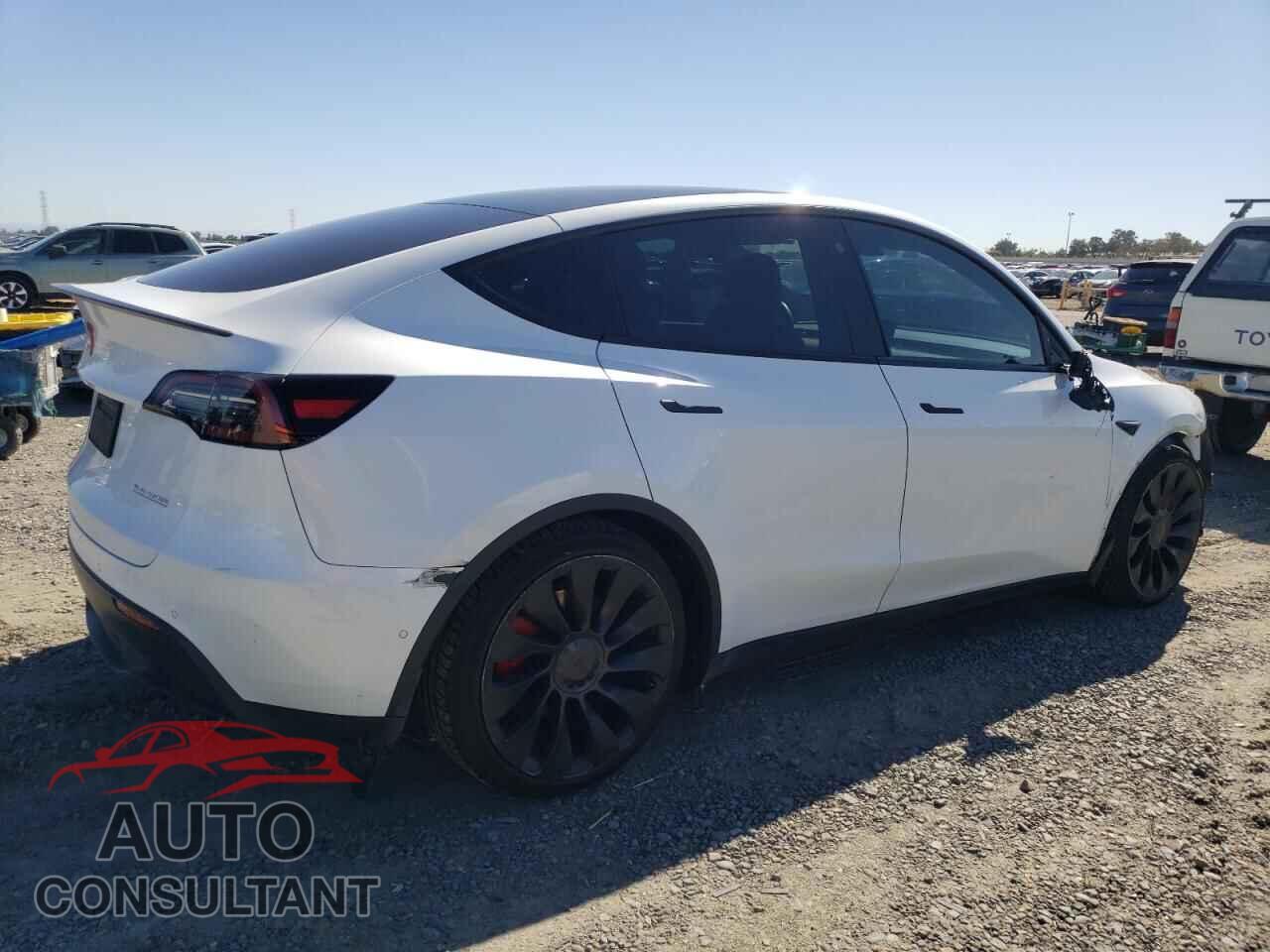 TESLA MODEL Y 2021 - 5YJYGDEFXMF276468