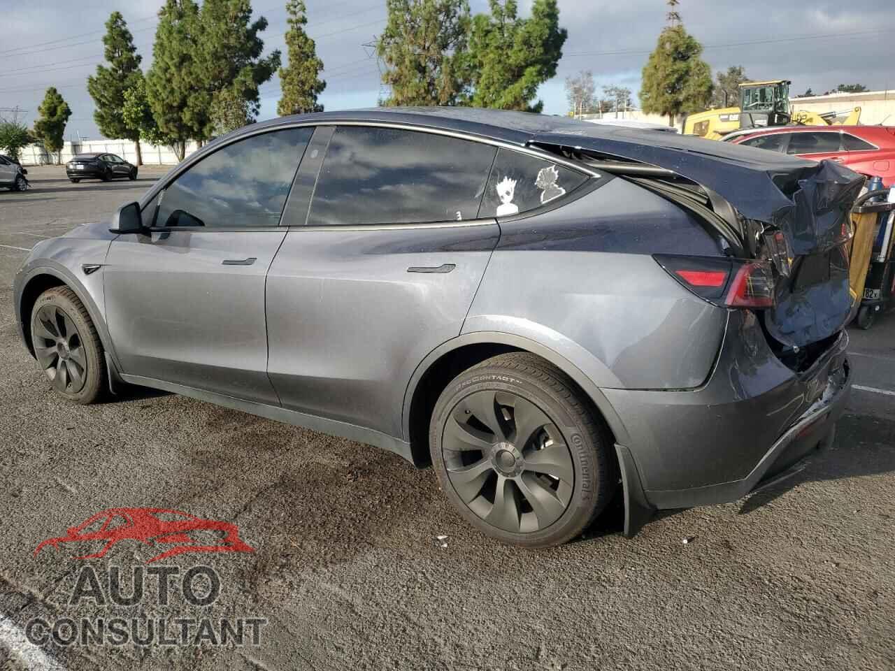 TESLA MODEL Y 2023 - 7SAYGDEE2PF928790