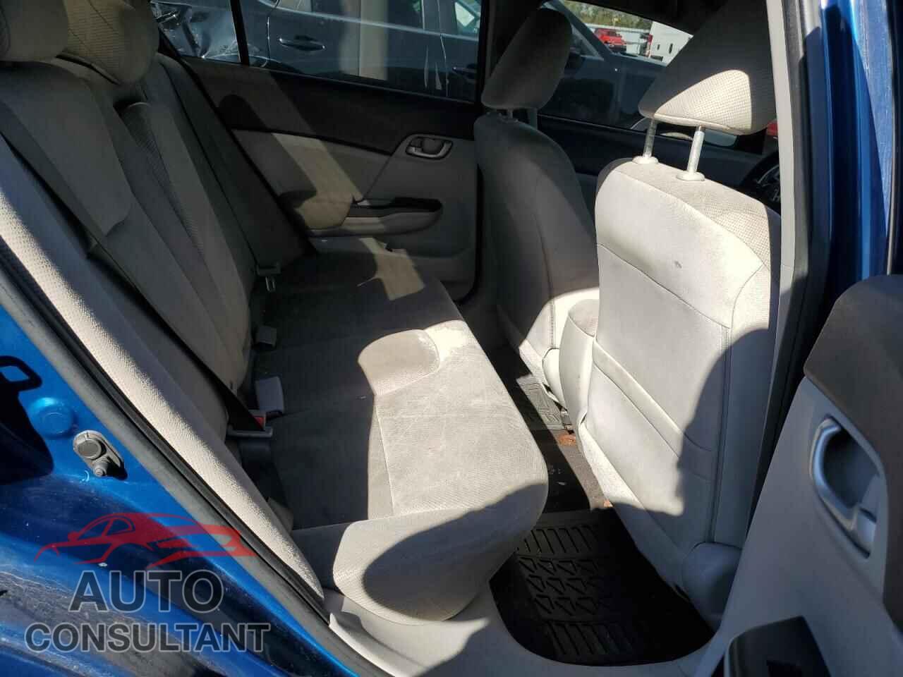 HONDA CIVIC 2012 - 2HGFB2F43CH019752