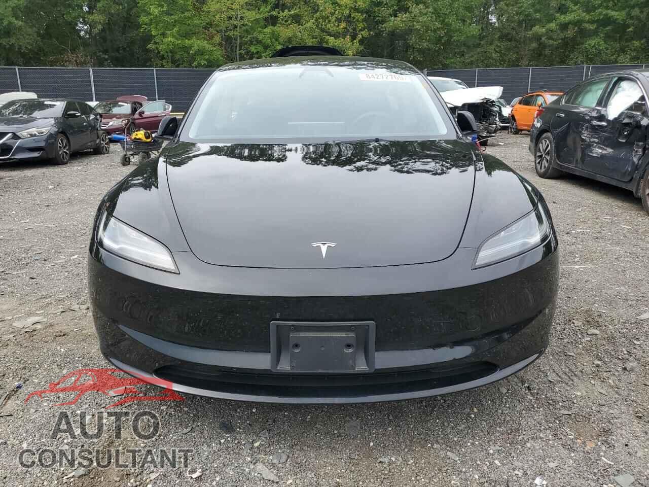 TESLA MODEL 3 2024 - 5YJ3E1EA3RF739951