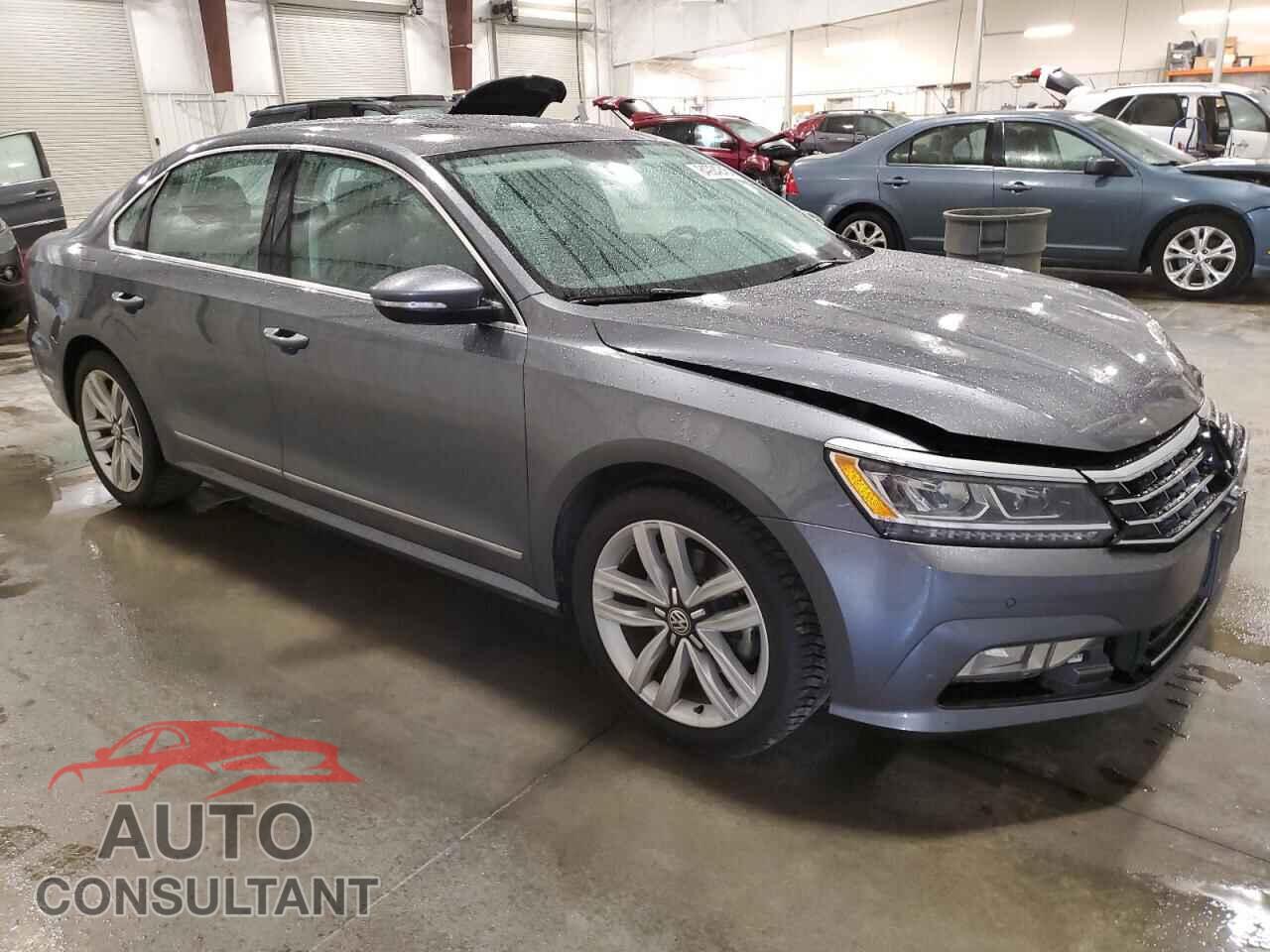 VOLKSWAGEN PASSAT 2017 - 1VWGT7A33HC077248