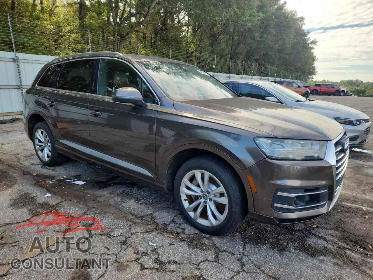 AUDI Q7 2017 - WA1LAAF70HD013396