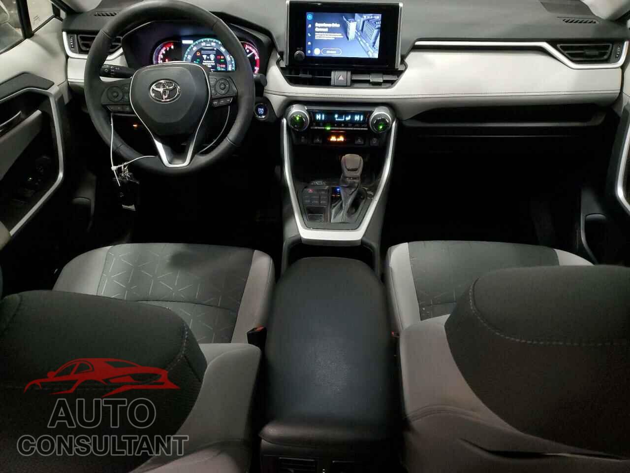 TOYOTA RAV4 2023 - 2T3P1RFV4PC345512