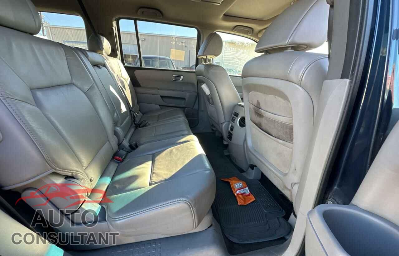 HONDA PILOT 2010 - 5FNYF4H68AB006844