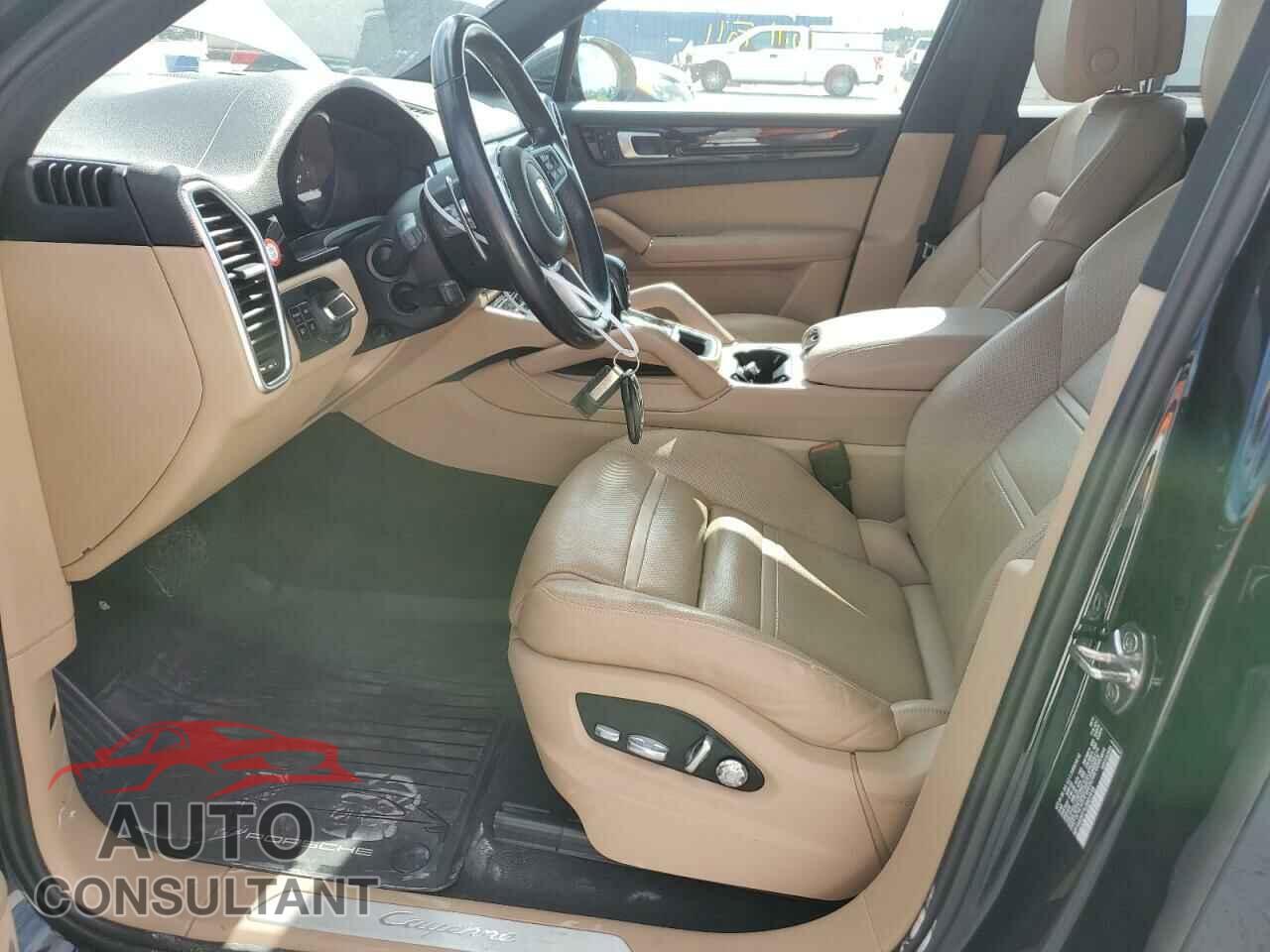 PORSCHE CAYENNE 2020 - WP1AA2AY1LDA01915