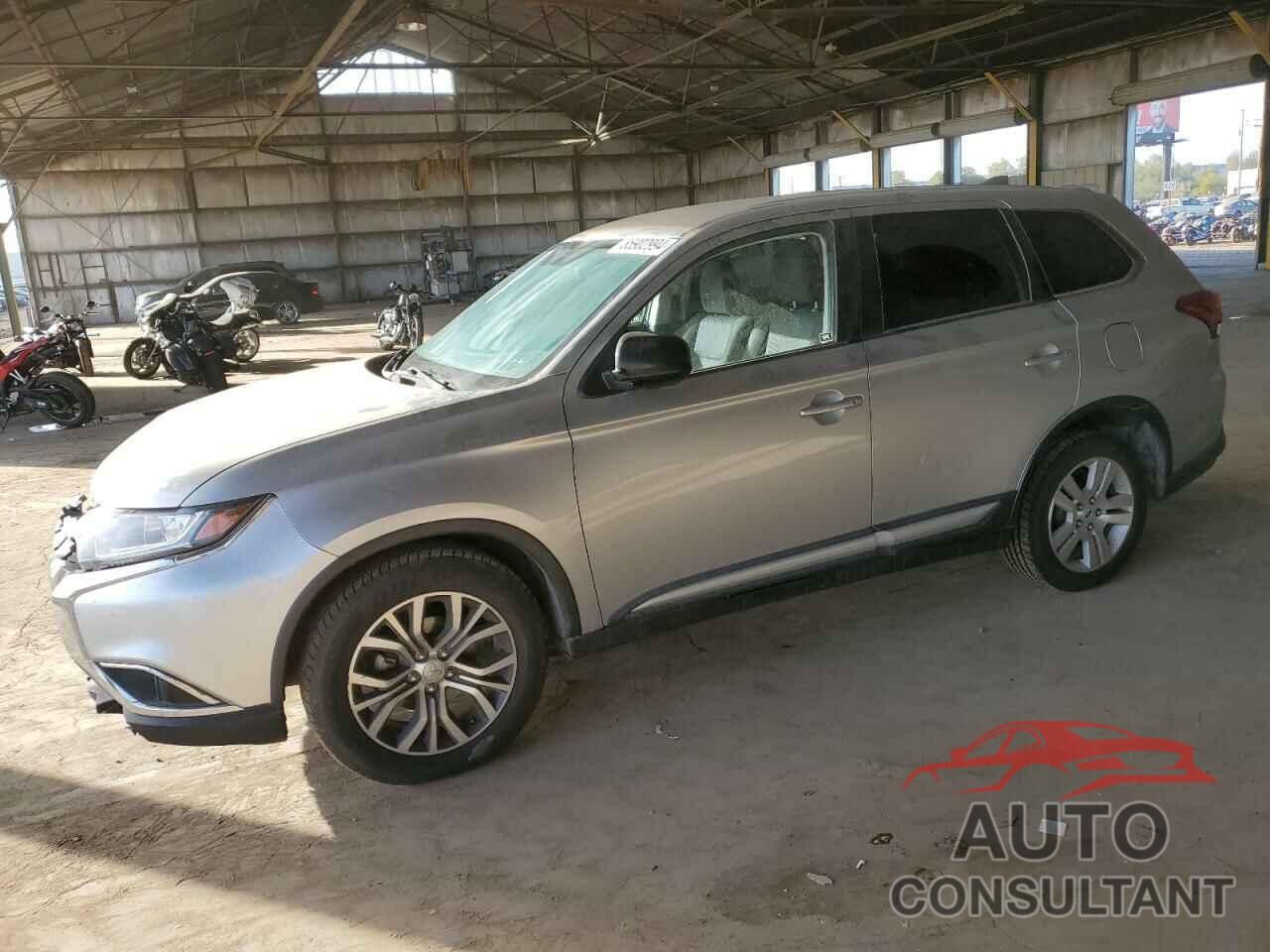 MITSUBISHI OUTLANDER 2018 - JA4AZ3A36JZ042328