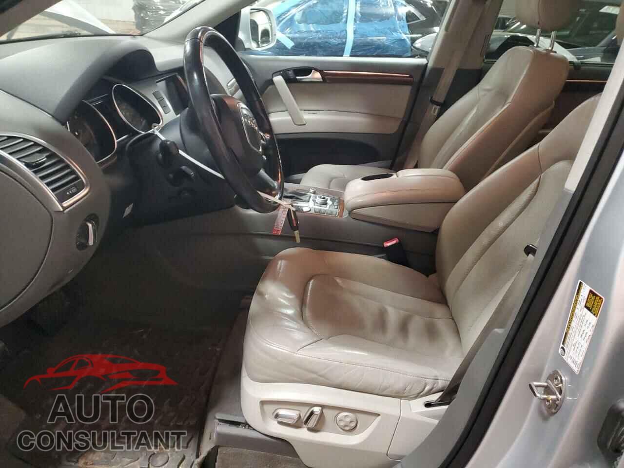 AUDI Q7 2011 - WA1VMBFE0BD001034