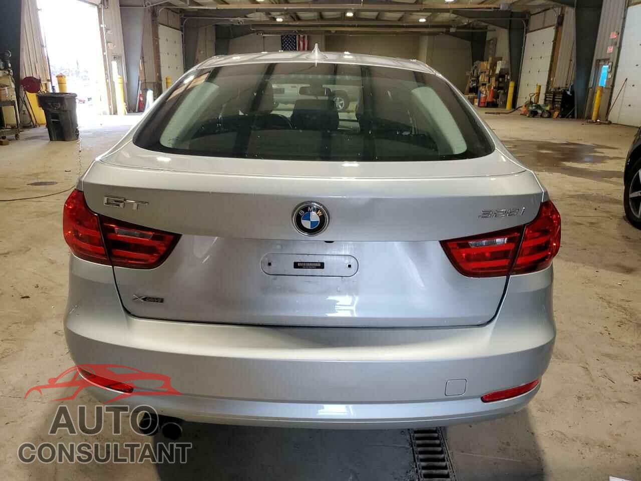 BMW 3 SERIES 2014 - WBA3X5C56ED558610