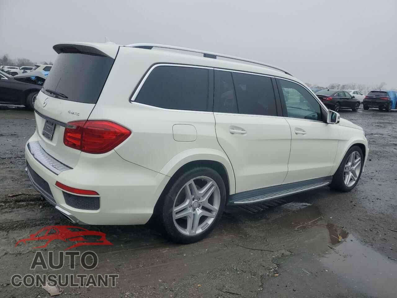 MERCEDES-BENZ GL-CLASS 2015 - 4JGDF7DEXFA457296