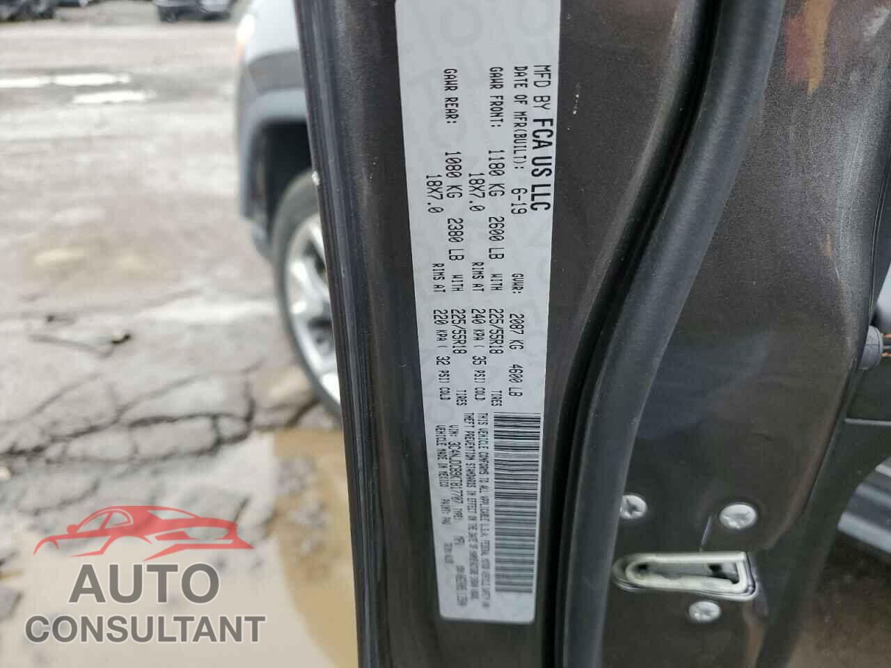 JEEP COMPASS 2019 - 3C4NJDCB9KT817707