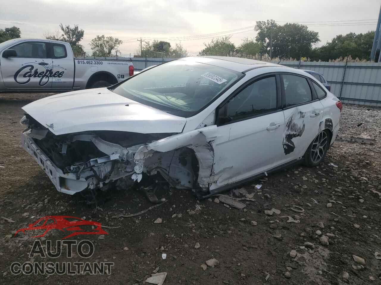 FORD FOCUS 2017 - 1FADP3H28HL302382