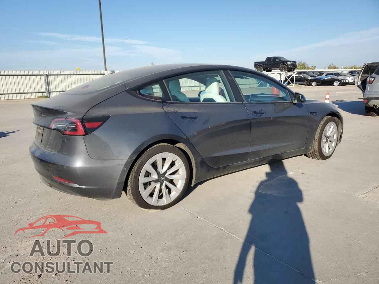 TESLA MODEL 3 2022 - 5YJ3E1EA2NF204975