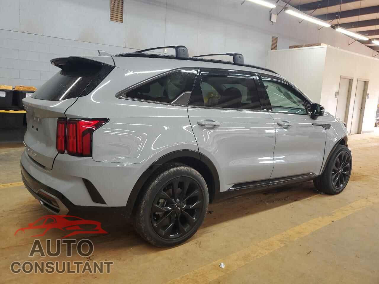KIA SORENTO 2022 - 5XYRK4LF8NG140727