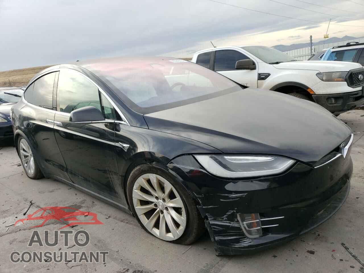 TESLA MODEL X 2017 - 5YJXCBE2XHF060912