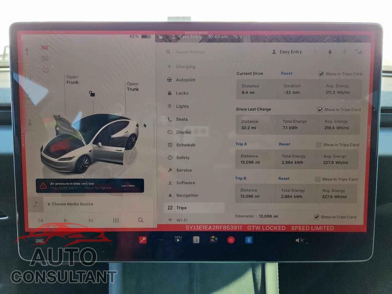 TESLA MODEL 3 2024 - 5YJ3E1EA2RF853911