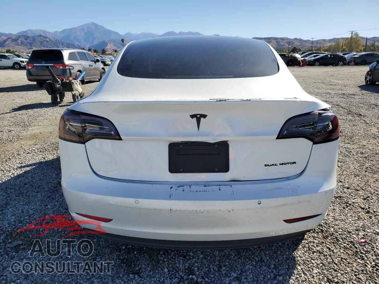 TESLA MODEL 3 2021 - 5YJ3E1EB4MF015669