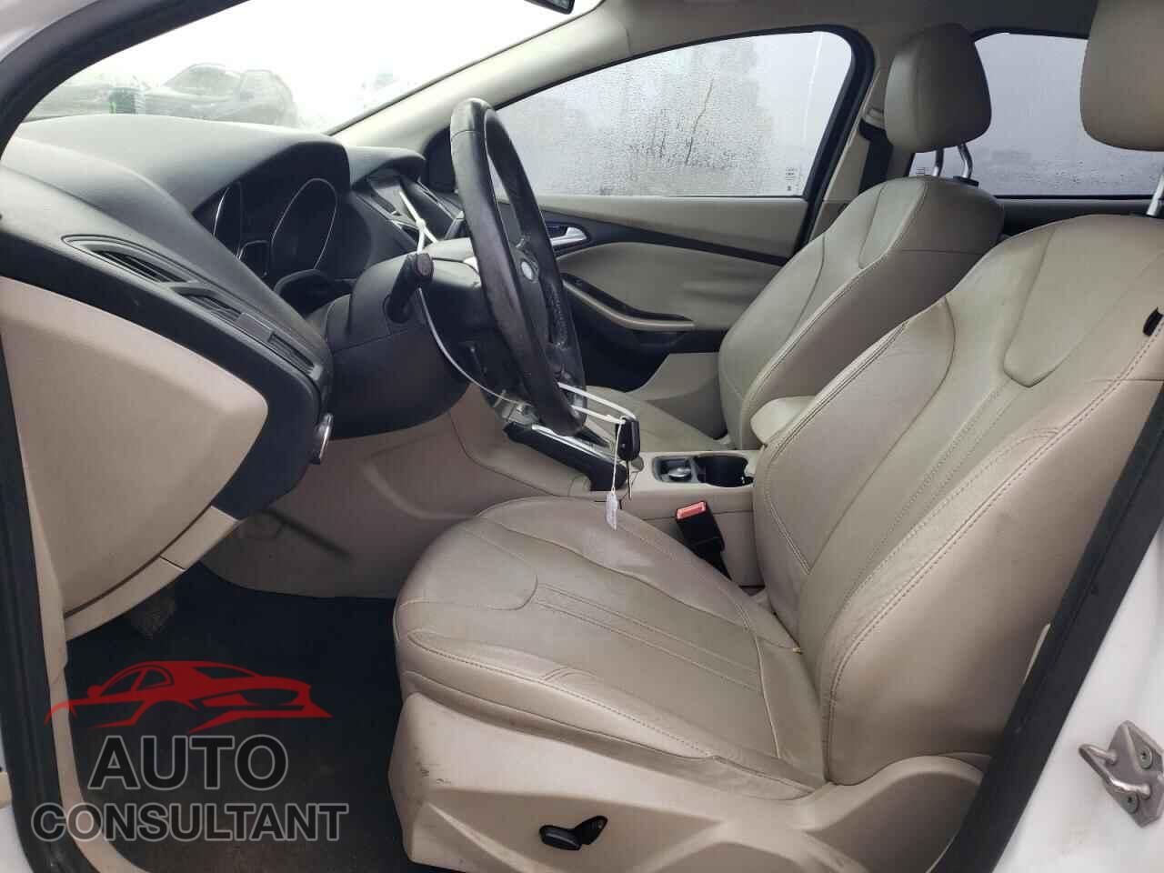 FORD FOCUS 2012 - 1FAHP3H27CL210433