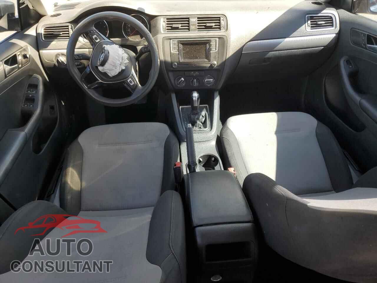 VOLKSWAGEN JETTA 2017 - 3VW2B7AJ2HM308974