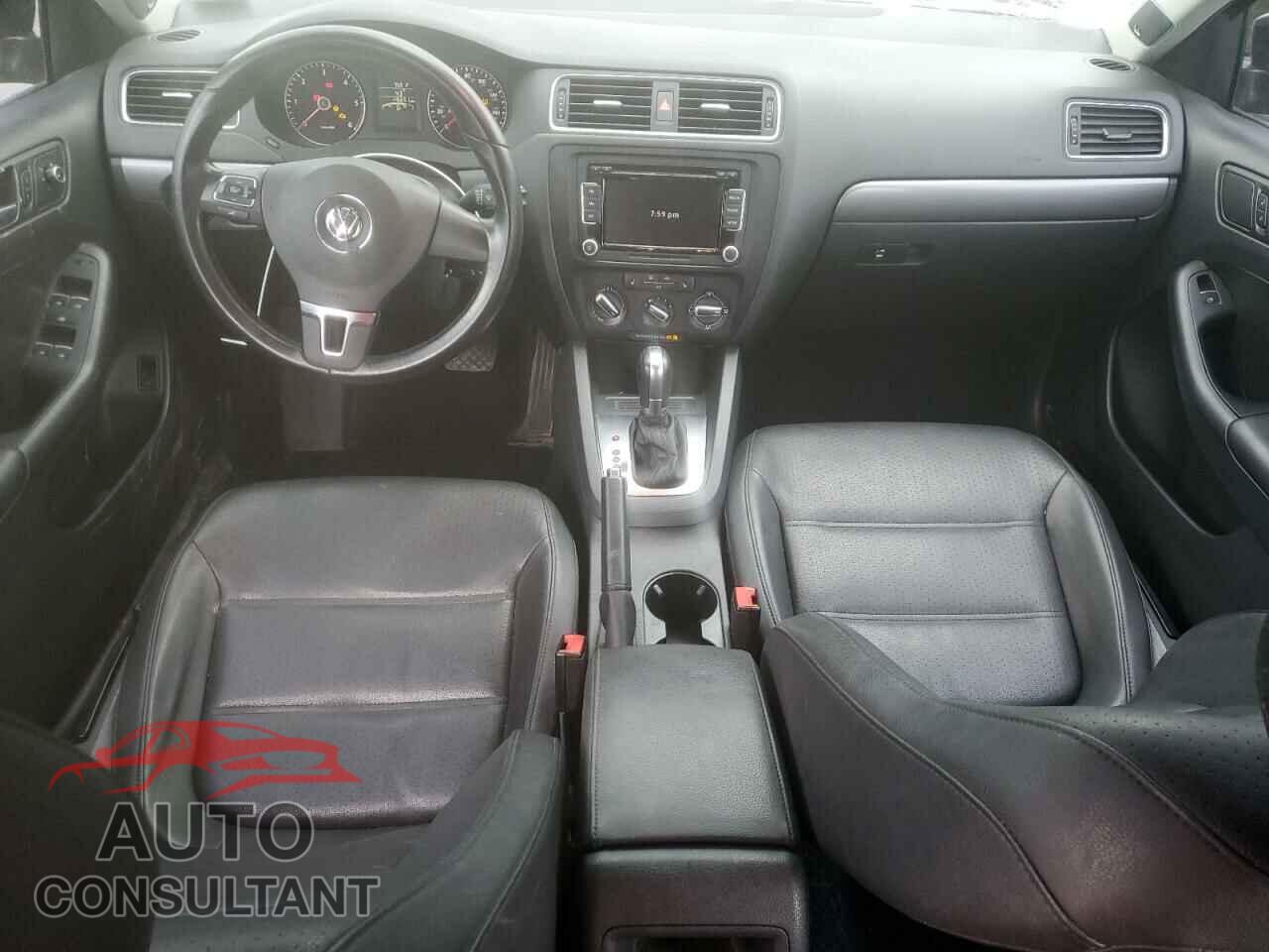 VOLKSWAGEN JETTA 2014 - 3VWLL7AJ2EM419540