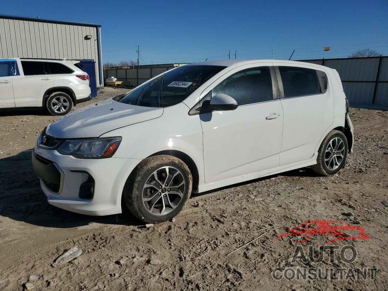 CHEVROLET SONIC 2018 - 1G1JD6SH0J4131575