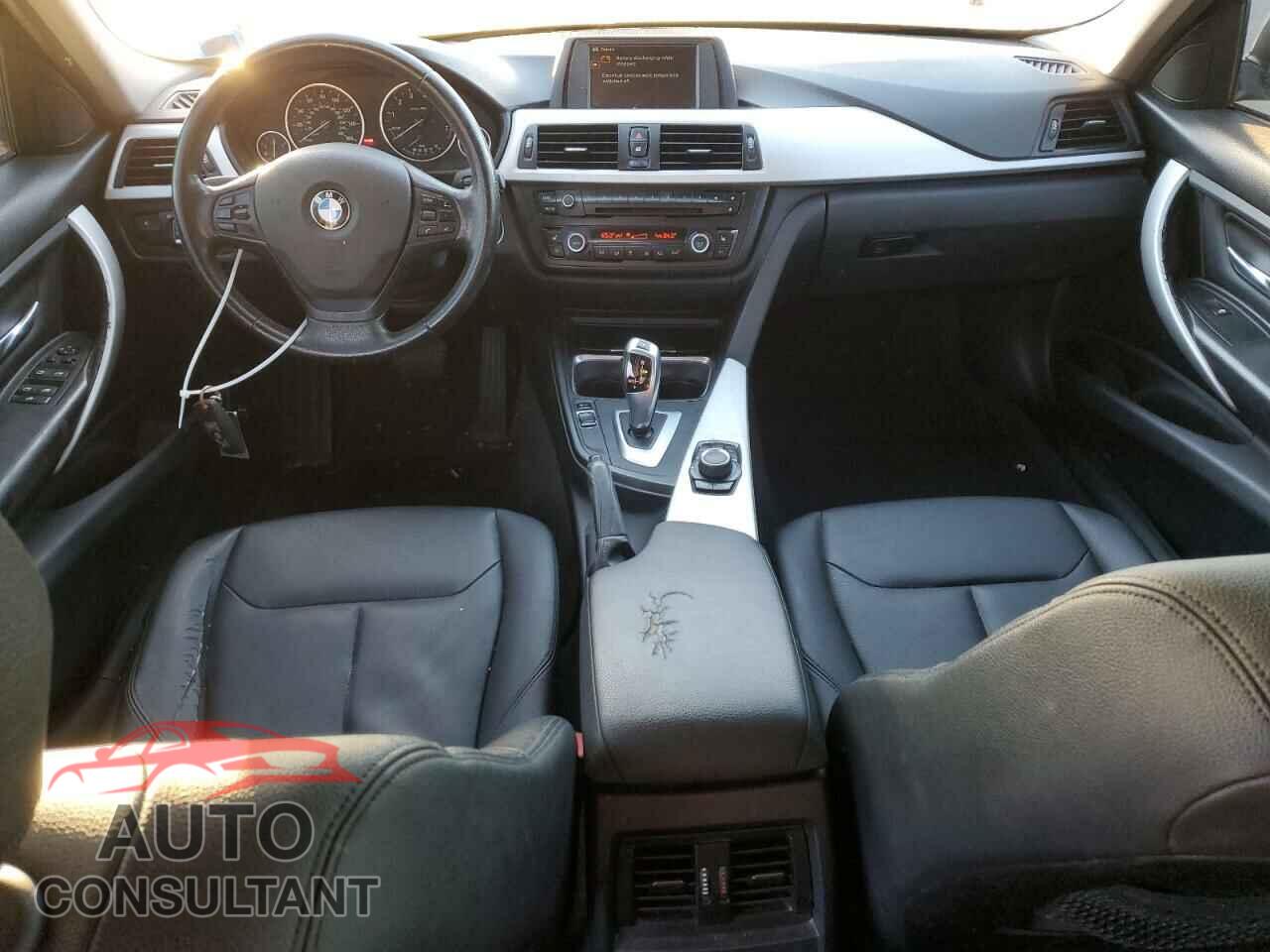 BMW 3 SERIES 2013 - WBA3B3C52DF540806