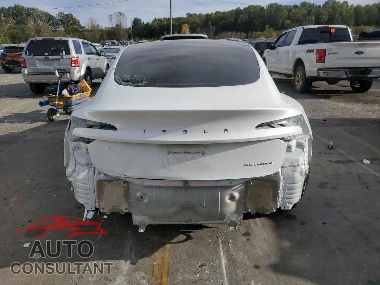 TESLA MODEL 3 2024 - 5YJ3E1EB6RF816384