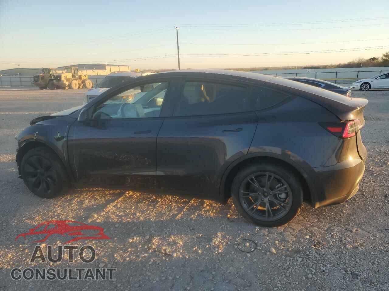TESLA MODEL Y 2024 - 7SAYGDED4RA324326