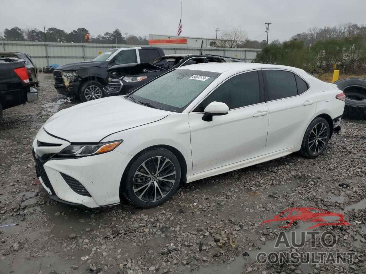 TOYOTA CAMRY 2018 - 4T1B11HK7JU592651